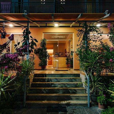Hotel Loula Rooms And Apartments Kamena Vourla Exterior photo